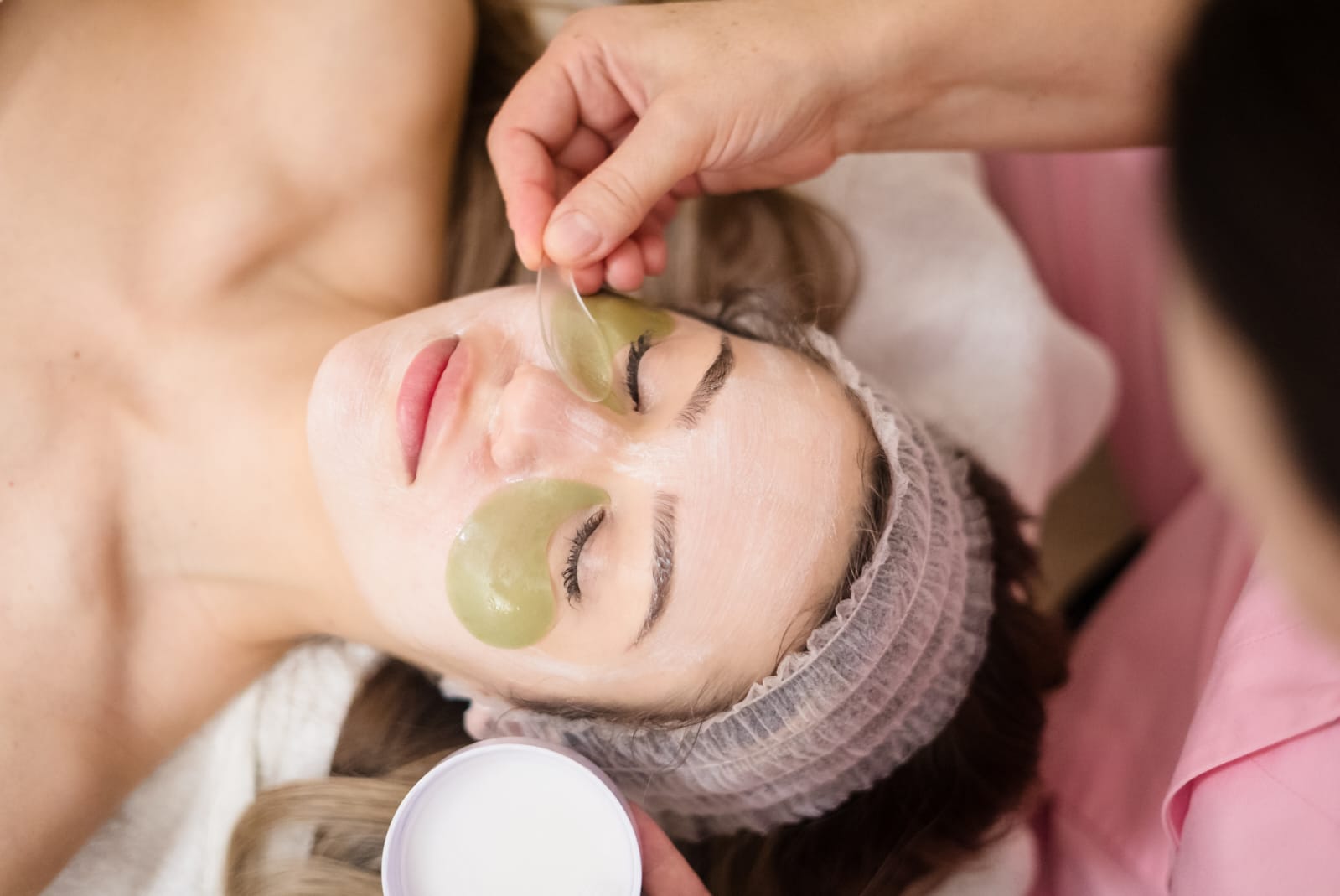 Terapie revigorantă a ochilor / Eyeshine Therapy